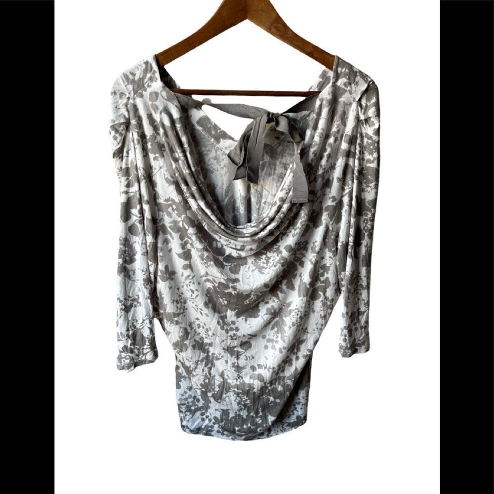 𝅺anthropologie Post stamp v-neck floral drop back tie  3/4 sleeve top Large - Picture 5 of 11